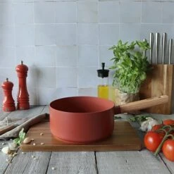 Casserole Ector Induction Aluminium Revêtu Manche En Bois 20 Cm Rouge -Cuisine Fournitures Magasin 108011 2 1 Casserole Ector induction aluminium revetu manche en bois 20 cm rouge Ogo