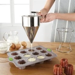 Lot Poêle 7 Blinis Et Entonnoir à Piston -Cuisine Fournitures Magasin 119025 2 1 Lot poele 7 blinis et entonnoir a piston Mathon