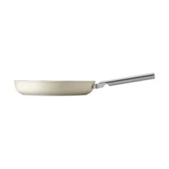 Smeg Poêle Aluminium Antiadhésive 30 Cm Crème Mat 6 Smeg Poêle Aluminium Antiadhésive 30 Cm Crème Mat -Cuisine Fournitures Magasin 131023 2 1 Poele aluminium antiadhesive 30 cm creme mat Smeg