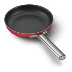 Smeg Lot De 3 Poêles Aluminium Antiadhésives Rouges 8 Smeg Lot De 3 Poêles Aluminium Antiadhésives Rouges -Cuisine Fournitures Magasin 139004 3 1 Lot de 3 poeles aluminium antiadhesives rouges Smeg