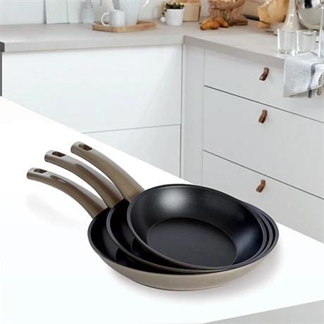 Lot De 3 Poêles Antiadhérentes Prestige 20, 24 Et 28 Cm 2 Lot De 3 Poêles Antiadhérentes Prestige 20, 24 Et 28 Cm – Image 2