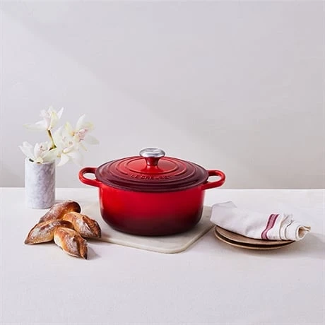 Le Creuset Cocotte Fonte Rond 20 Cm Cerise 5 Le Creuset Cocotte Fonte Rond 20 Cm Cerise – Image 5