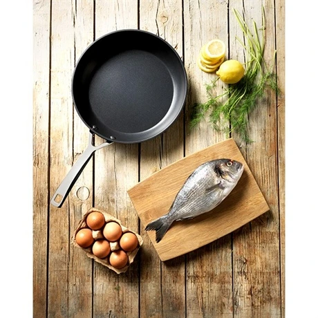 Le Creuset Poêle 30 Cm Les Forgées 3 Le Creuset Poêle 30 Cm Les Forgées – Image 3
