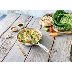 Poêle Sautoir Inox Castel'Pro 24 Cm 8 Poêle Sautoir Inox Castel'Pro 24 Cm -Cuisine Fournitures Magasin 271059 3 6 Poele sautoir inox Castel Pro 24 cm Cristel