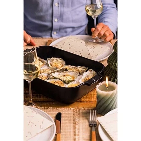 Peugeot Plat à Four Céramique Appolia Rectangulaire Noir Mat 36 Cm 2 Peugeot Plat à Four Céramique Appolia Rectangulaire Noir Mat 36 Cm – Image 2