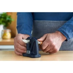 Opinel Aiguiseur Manuel -Cuisine Fournitures Magasin 400013 3 2 Aiguiseur manuel Opinel