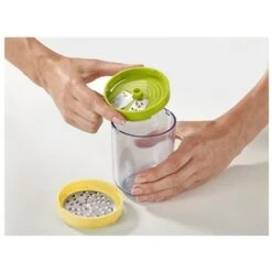 Joseph Joseph Coupe Légumes Spirale 3 En 1 Spiro -Cuisine Fournitures Magasin 400108 2 1 Coupe legumes spirale 3 en 1 Spiro Joseph Joseph