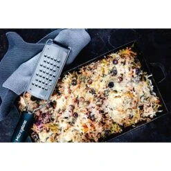 Microplane Râpe à Fromage Extra Grossier Gourmet Noire -Cuisine Fournitures Magasin 478015 3 1 Rape a fromage Extra grossier Gourmet noire Microplane