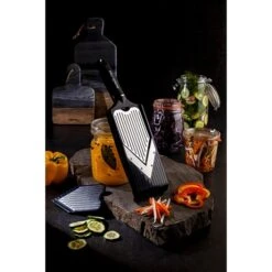Microplane Mandoline En V Réglable Avec Lame à Julienne -Cuisine Fournitures Magasin 478018 3 2 Mandoline en V reglable avec lame a julienne Microplane