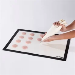 Lekue Tapis De Cuisson En Silicone Et Fibre De Verre 60 Cm -Cuisine Fournitures Magasin 51051 4 3 Tapis de cuisson en silicone et fibre de verre 60 cm Lekue