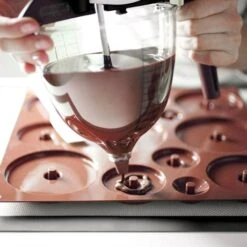 Silikomart Moule œuf En Chocolat 3D Silicone -Cuisine Fournitures Magasin 511101 3 2 Moule uf en chocolat 3D silicone Silikomart