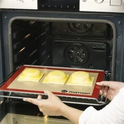 Lot Plaque à Pâtisserie Perforée 40 Cm Et Tapis De Cuisson Pro -Cuisine Fournitures Magasin 519075 3 1 Lot Plaque a patisserie perforee 40 cm et tapis de cuisson pro Mathon