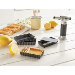 Set De 4 Moules à Tartelettes Avec Fonds Amovibles -Cuisine Fournitures Magasin 541084 4 4 Set de 4 moules a tartelettes avec fonds amovibles Mathon