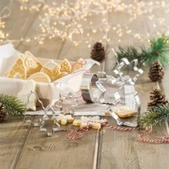 Set De 20 Emporte-pièces De Noël En Inox -Cuisine Fournitures Magasin 571002 4 7 Set de 20 emporte pieces de noel en inox Mathon