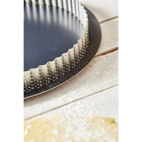 De Buyer Cercle à Tarte Perforé Cannelé Acier Inoxydable 20 Cm 3 De Buyer Cercle à Tarte Perforé Cannelé Acier Inoxydable 20 Cm – Image 3