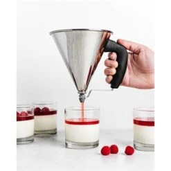 De Buyer Entonnoir à Piston Kwik Noir -Cuisine Fournitures Magasin 573050 3 1 Entonnoir a piston Kwik noir De Buyer