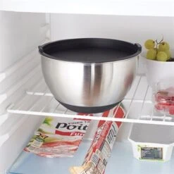 Set De 2 Bols Pâtissiers Inox Avec Couvercle Et Base En Silicone 20 Et 24 Cm -Cuisine Fournitures Magasin 573132 3 3 Set de 2 bols patissiers inox avec couvercle et base en silicone 20 et 24 cm Mathon