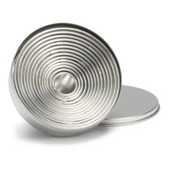 Boîte De 14 Découpoirs Ronds Lisses En Inox 2 à 11 Cm -Cuisine Fournitures Magasin 579005 2 5 Boite de 14 decoupoirs ronds lisses en inox 2 a 11 cm Mathon