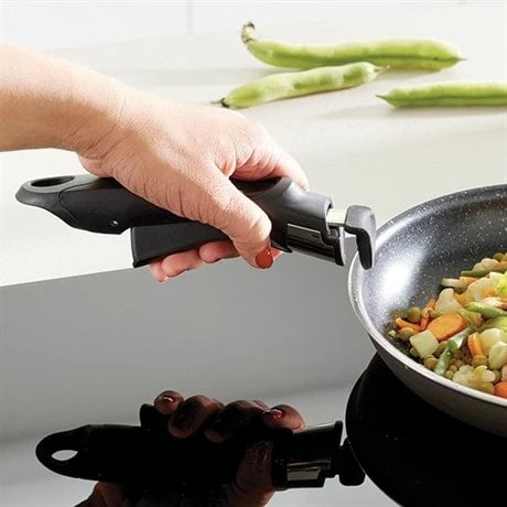 Manche Amovible Clipsable Pour Poêles Effet Pierre Et Délice 2 Manche Amovible Clipsable Pour Poêles Effet Pierre Et Délice – Image 2