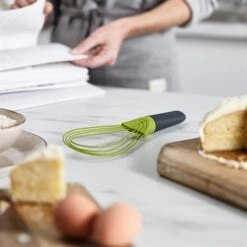 Joseph Joseph Fouet 2 En 1 En Silicone 28 Cm -Cuisine Fournitures Magasin 613029 2 1 Fouet 2 en 1 en silicone 28 cm Joseph Joseph