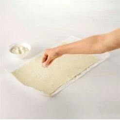 Roulette Découpe Pâte Pour Croissant -Cuisine Fournitures Magasin 653413 4 5 Roulette decoupe pate pour croissant Betty Bossi