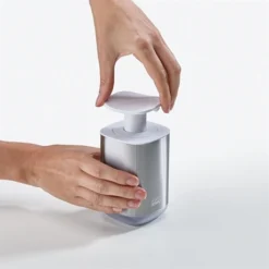 Joseph Joseph Pompe à Savon - Inox Blanc -Cuisine Fournitures Magasin 658014 3 3 Pompe a savon Inox Blanc Joseph Joseph