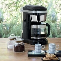 KitchenAid Machine à Café électrique Onyx 1,7 L 1100 W 5KCM1209EOB -Cuisine Fournitures Magasin 700028 3 1 Machine a cafe electrique onyx 1 7 L 1100 W 5KCM1209EOB Kitchenaid