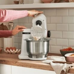 Bosch Robot Patissier MUM Serie 2 700 W Blanc MUMS2EW00 -Cuisine Fournitures Magasin 761033 3 2 Robot patissier MUM Serie 2 700 W blanc MUMS2EW00 Bosch